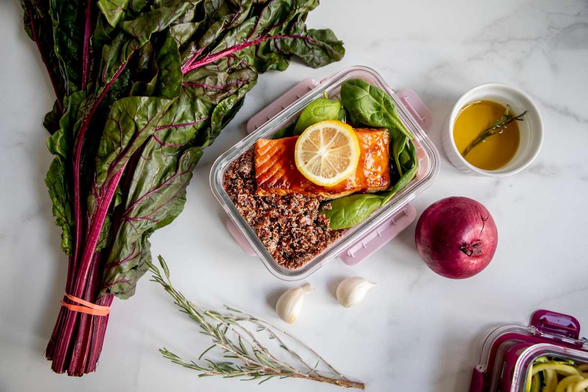 Nutrition expert providing dietary guidance
